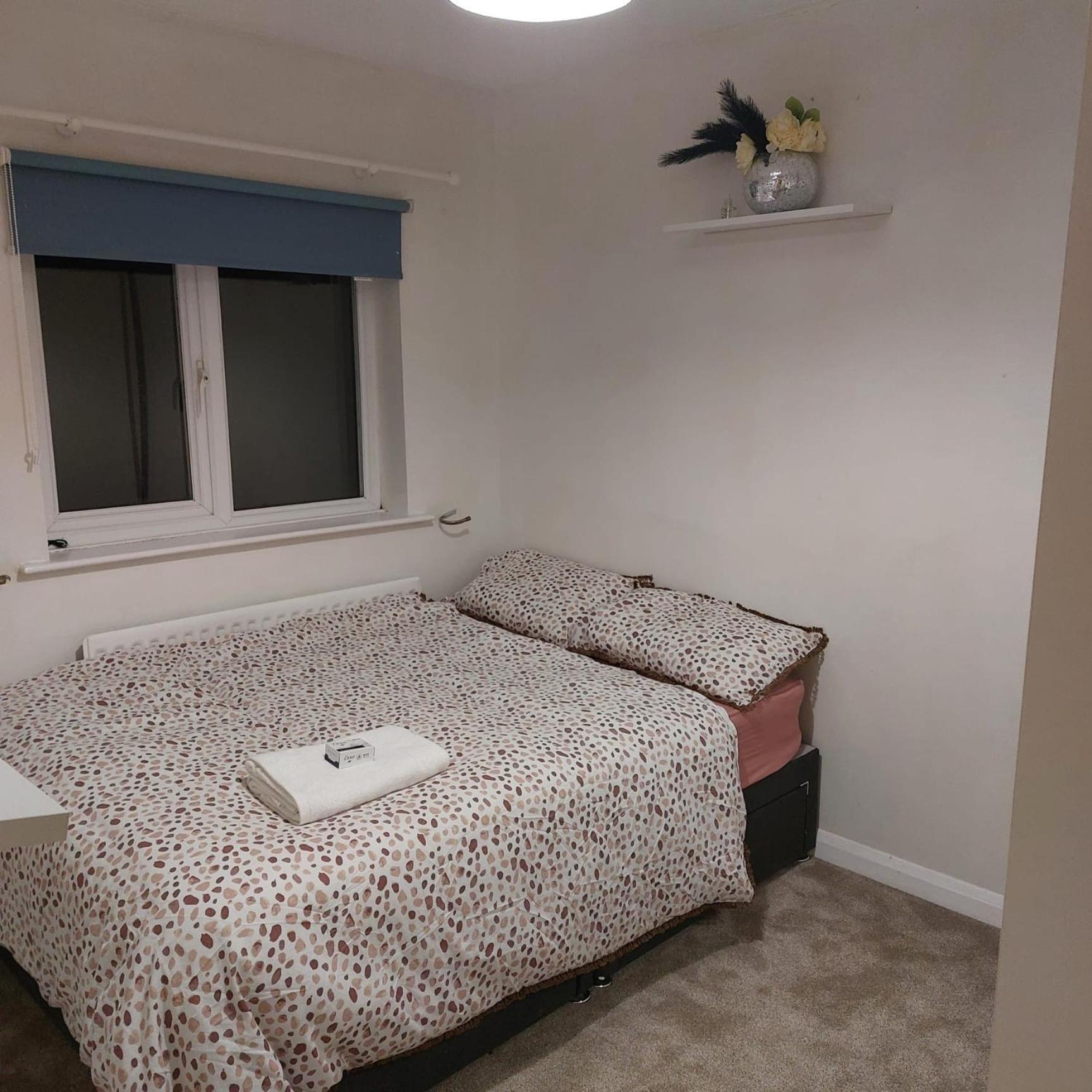 Double Room In A Cul De Sac Area Веллінгборо Екстер'єр фото
